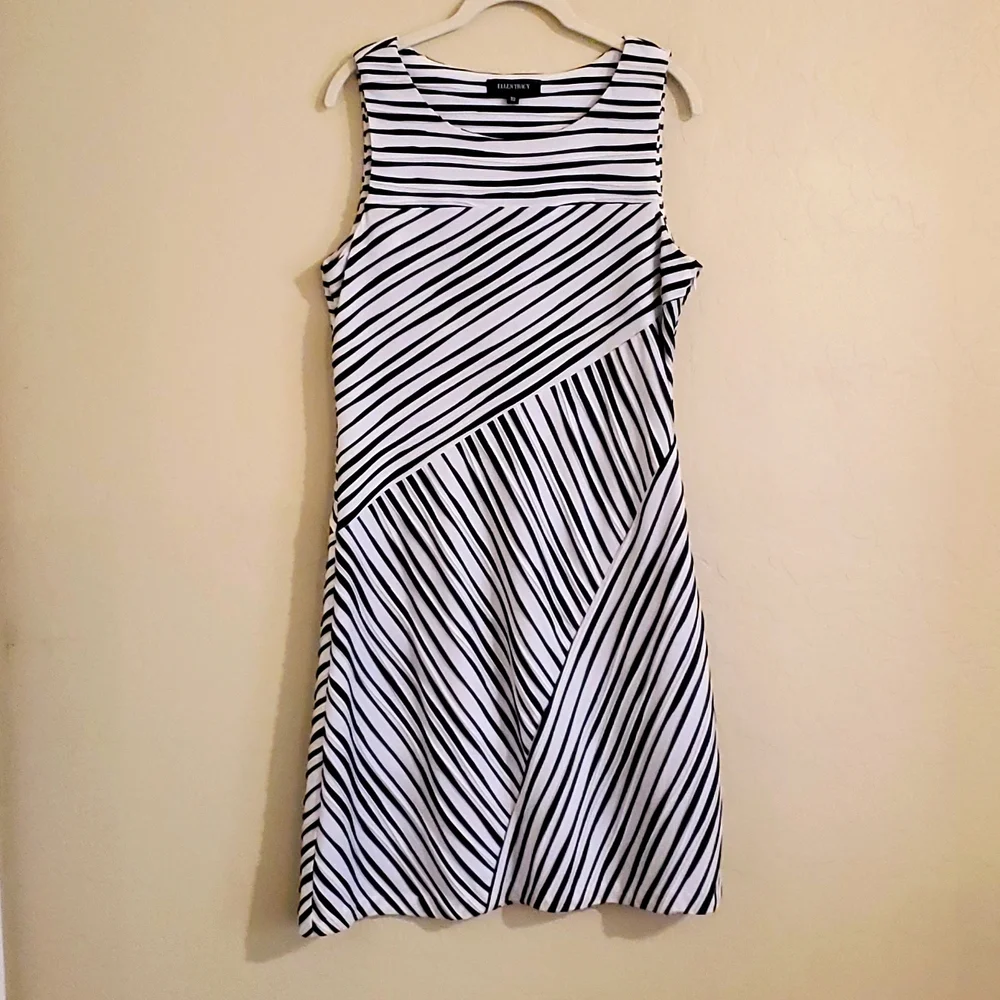 Ellen Tracy Black and White Striped Sleeveless Midi Dress Size 10